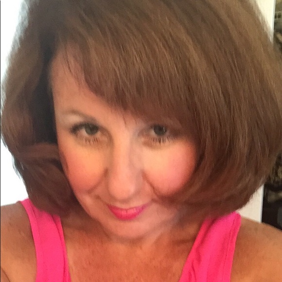 Meet your Posher, Brenda - Picture 3 of 3